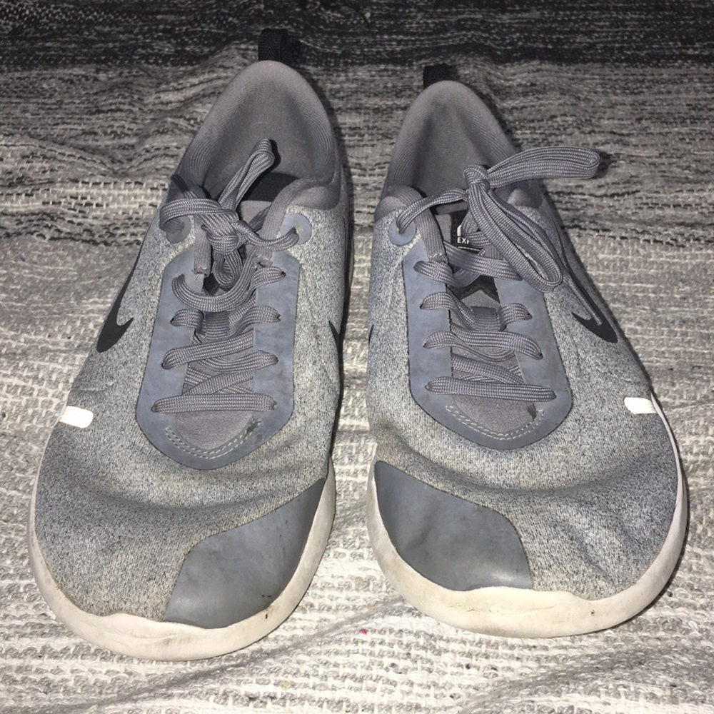 Men’s running shoes